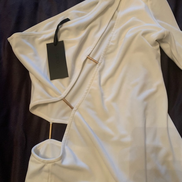 Dress - Picture 2 of 2